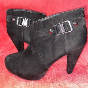 By Guess Talka black heeled bootie 8.5